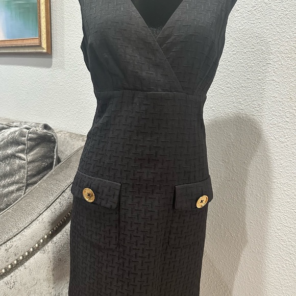 Michael Kors black dress with front packets and gold buttons size 8 - Picture 12 of 13